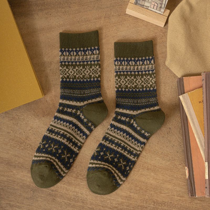 Autumn and winter retro cotton men's geometric jacquard socks - Image 8