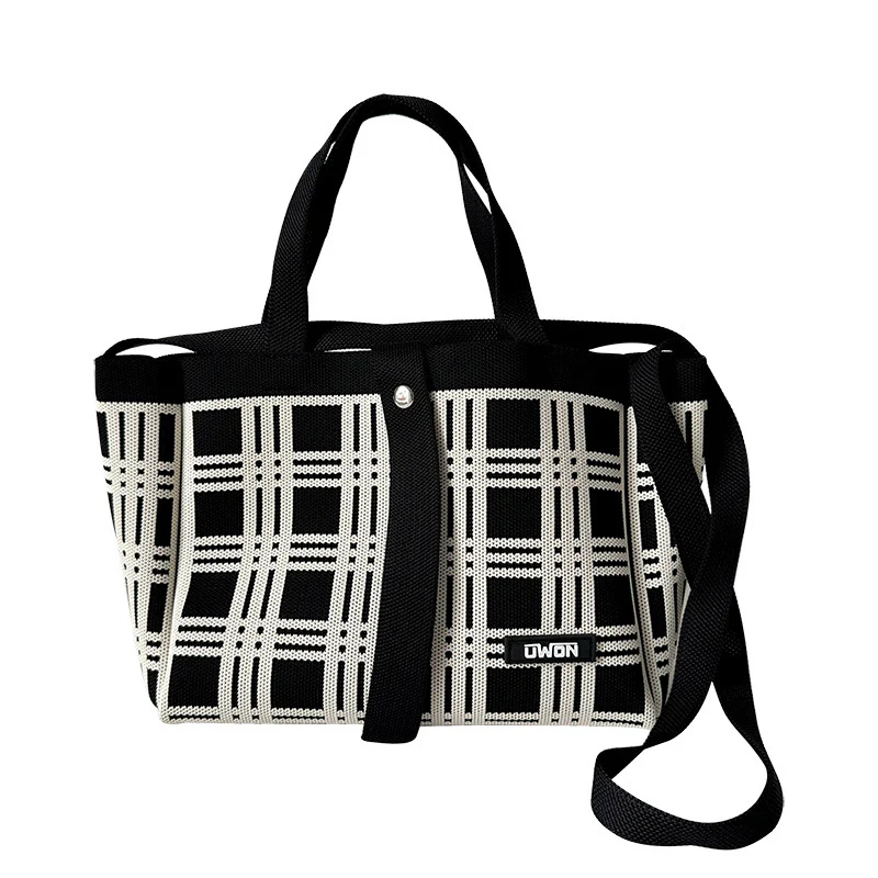 Black and white diamond knitted tote bag - Image 6