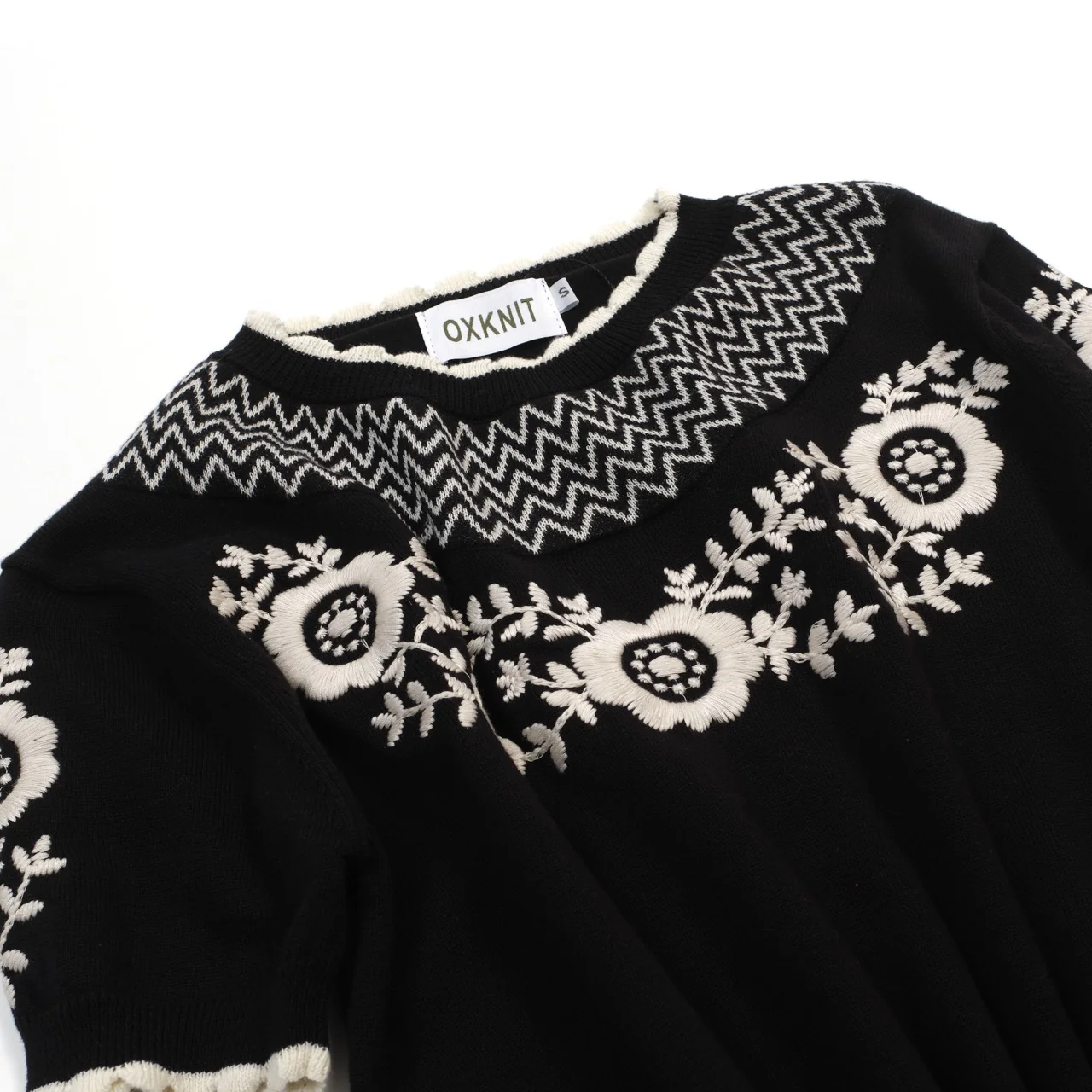 Women's Black Retro Floral Embroidered Knit T-shirt - Cropped Length - Image 7