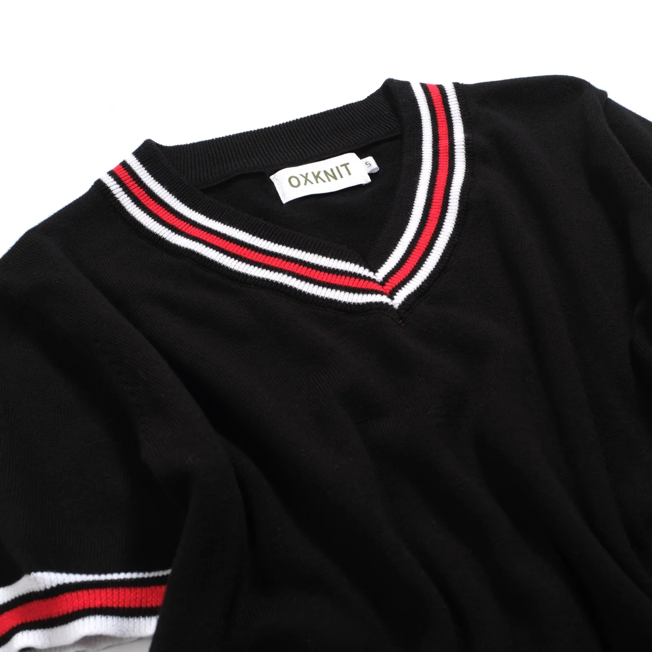 Women's black retro pocket V-neck knitted T-shirt - Image 8