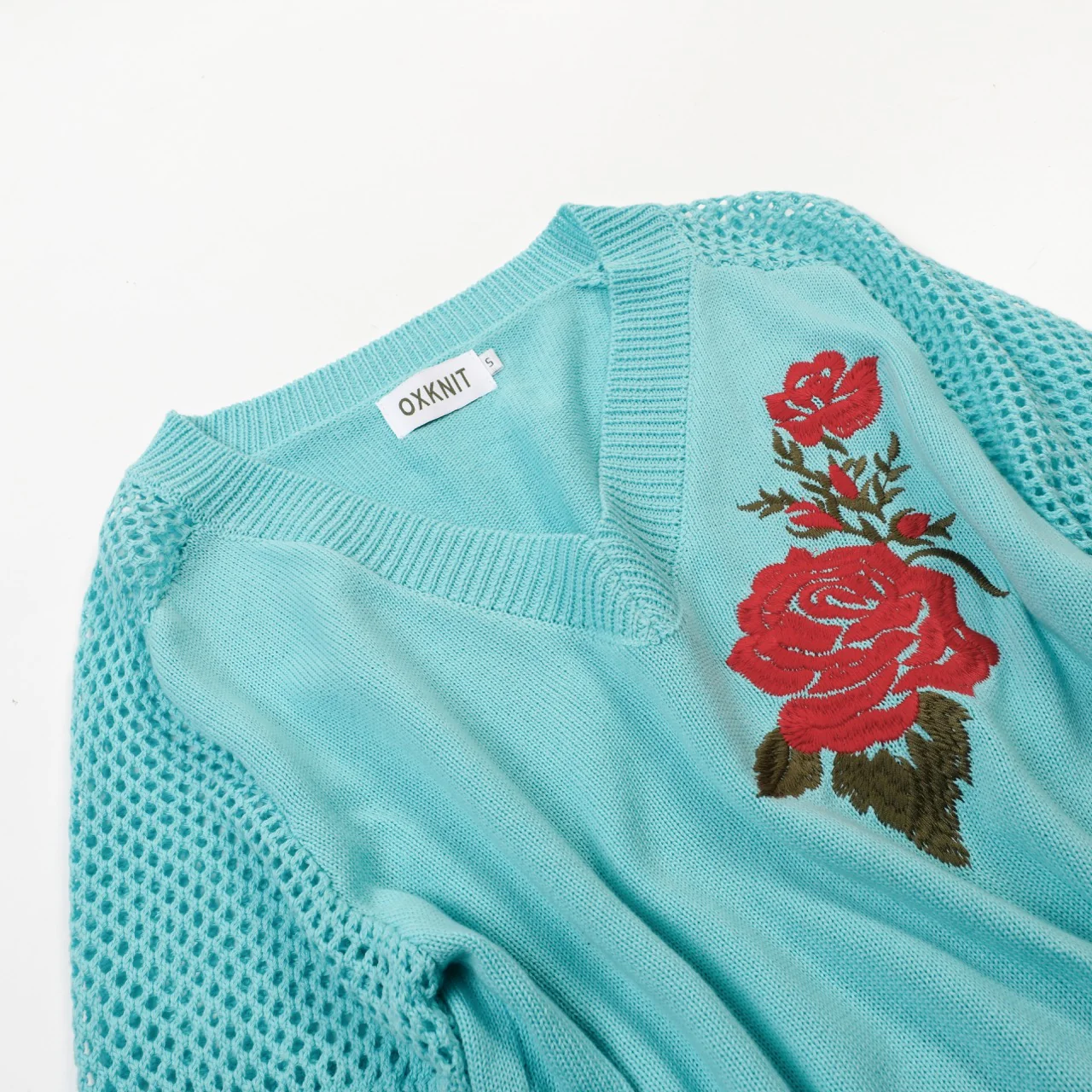 Women's mint green 1960s rose embroidered V-neck knit T-shirt - Image 7