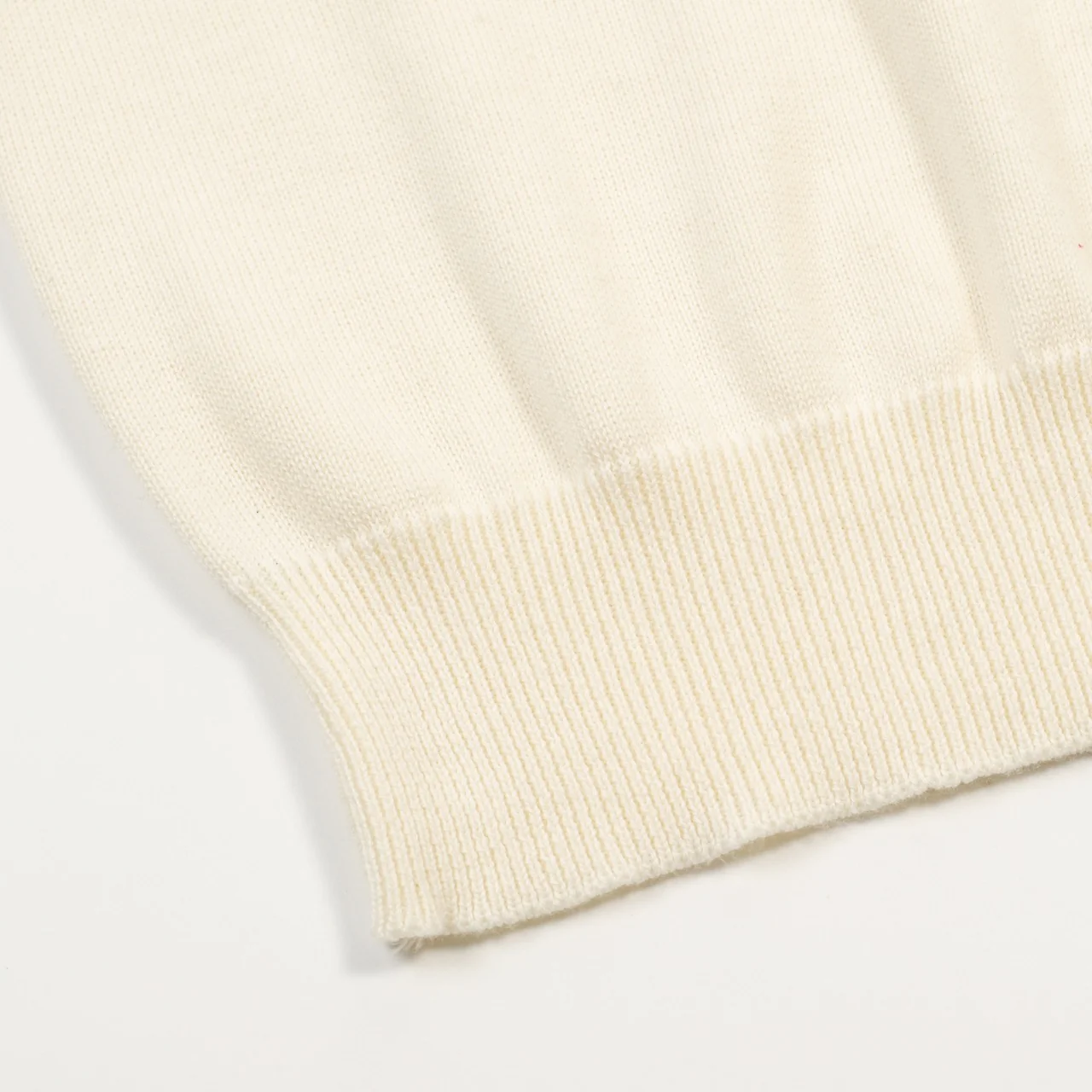 Women's Off-White Retro Western Style Crew Neck Knit T-Shirt - Image 7