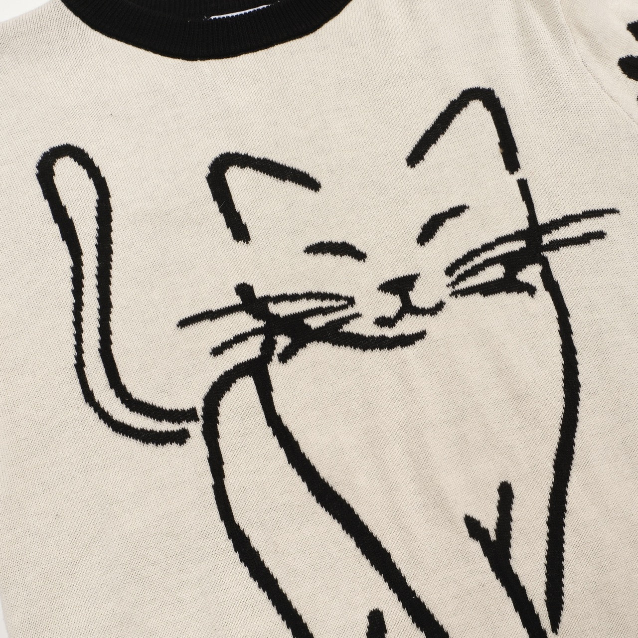Women's White Apricot Artistic Cat Retro Fashion Jacquard Knitwear - Image 2